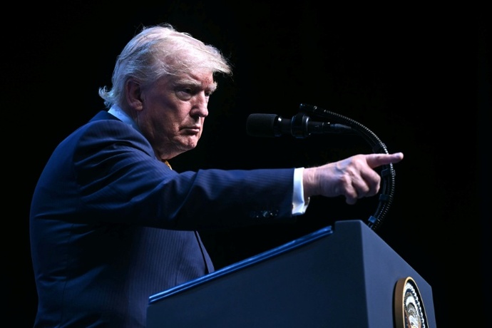 US Hits Iran Again as Trump Scraps Ceasefire Over Hormuz Shipping Attacks