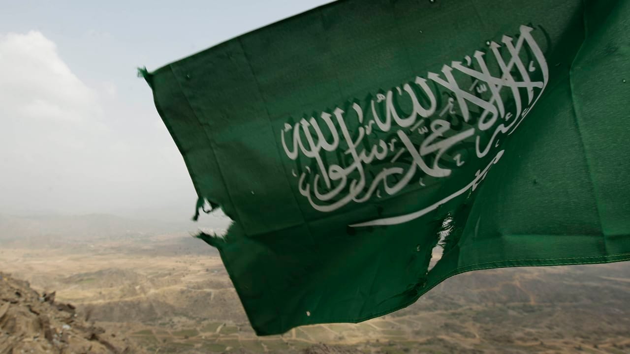 Saudi Hodeidah strikes met with Houthi retaliation claims and missile interceptions