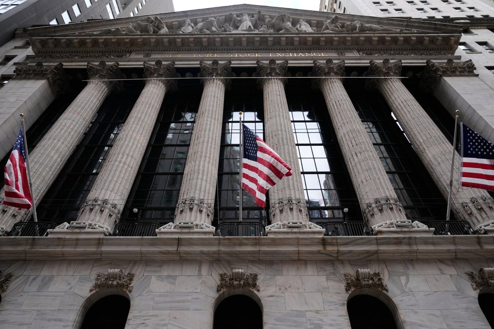 US national debt surpasses $40 trillion for first time