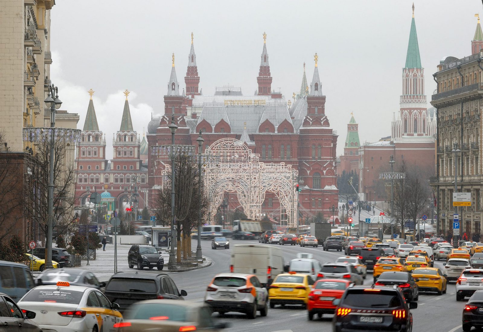 Vatican diplomat Gallagher meets Lavrov in Moscow during European leaders' Kyiv visit