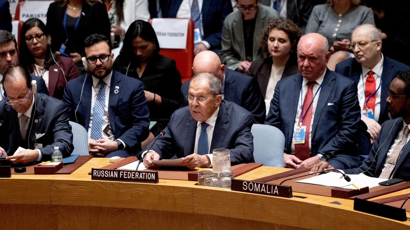 Zelensky Urges US Ballistic Defenses and Sanctions During Russian Strike on Kyiv